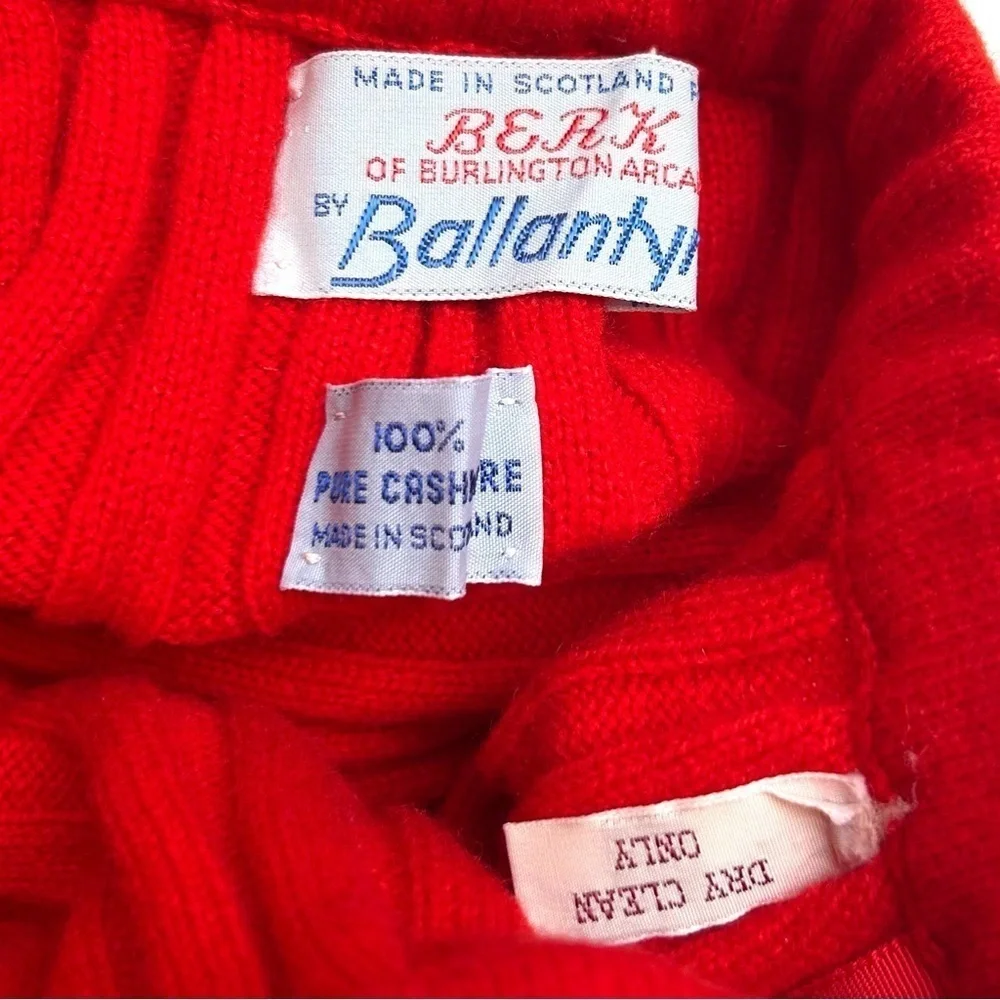 Vintage 1970s Ballantyne Berk of Burlington Arcade Scotland Red Cashmere Skirt S